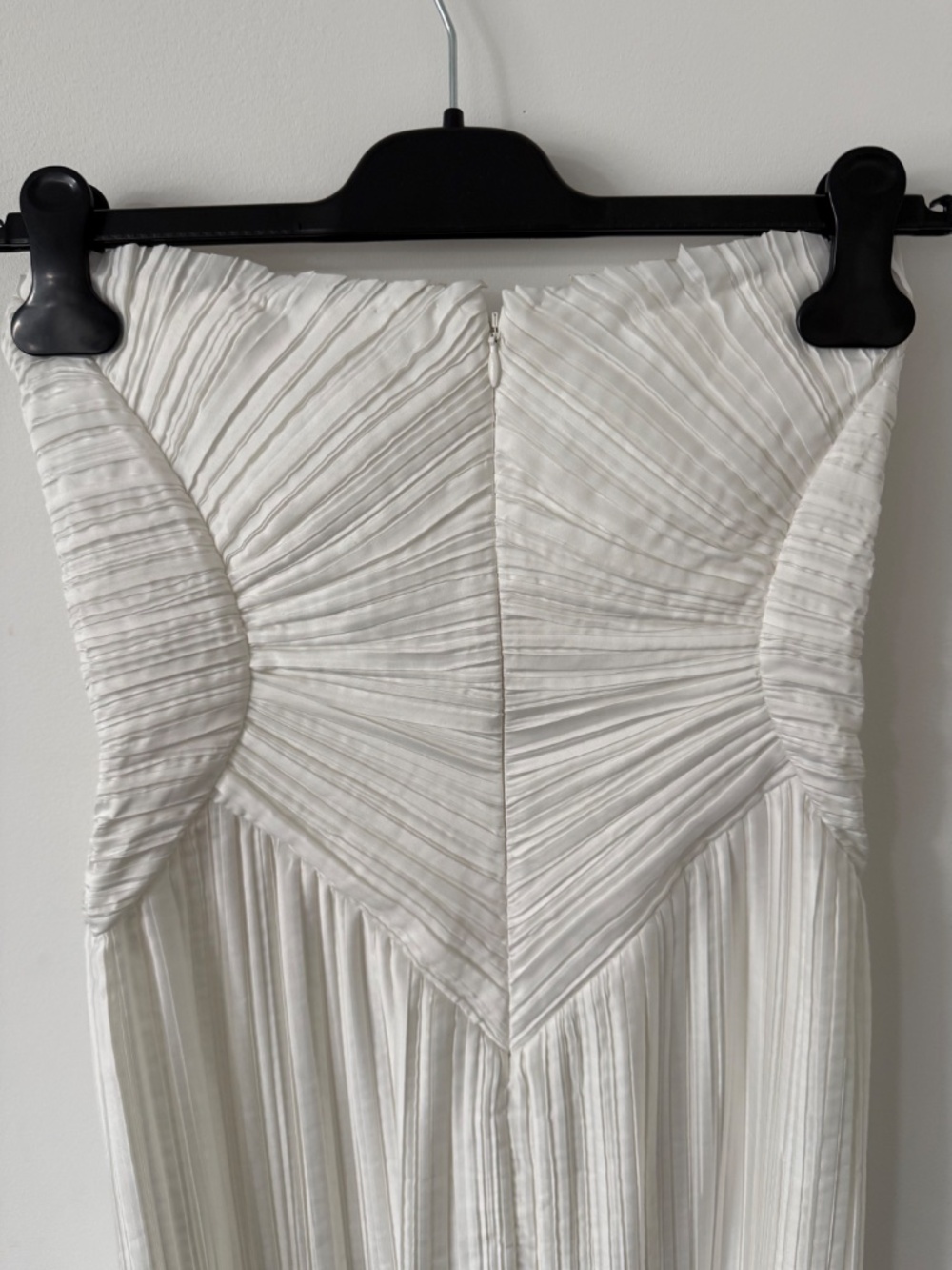 ASHIKA GOWN - Picture 5 of 7